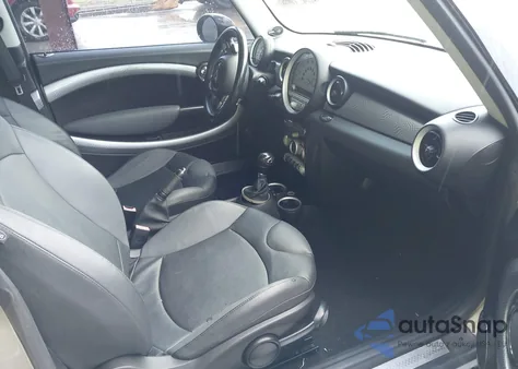 2010 Mini Cooper S z USA, uszkodzony, nr VIN WMWMF7C54ATZ72150